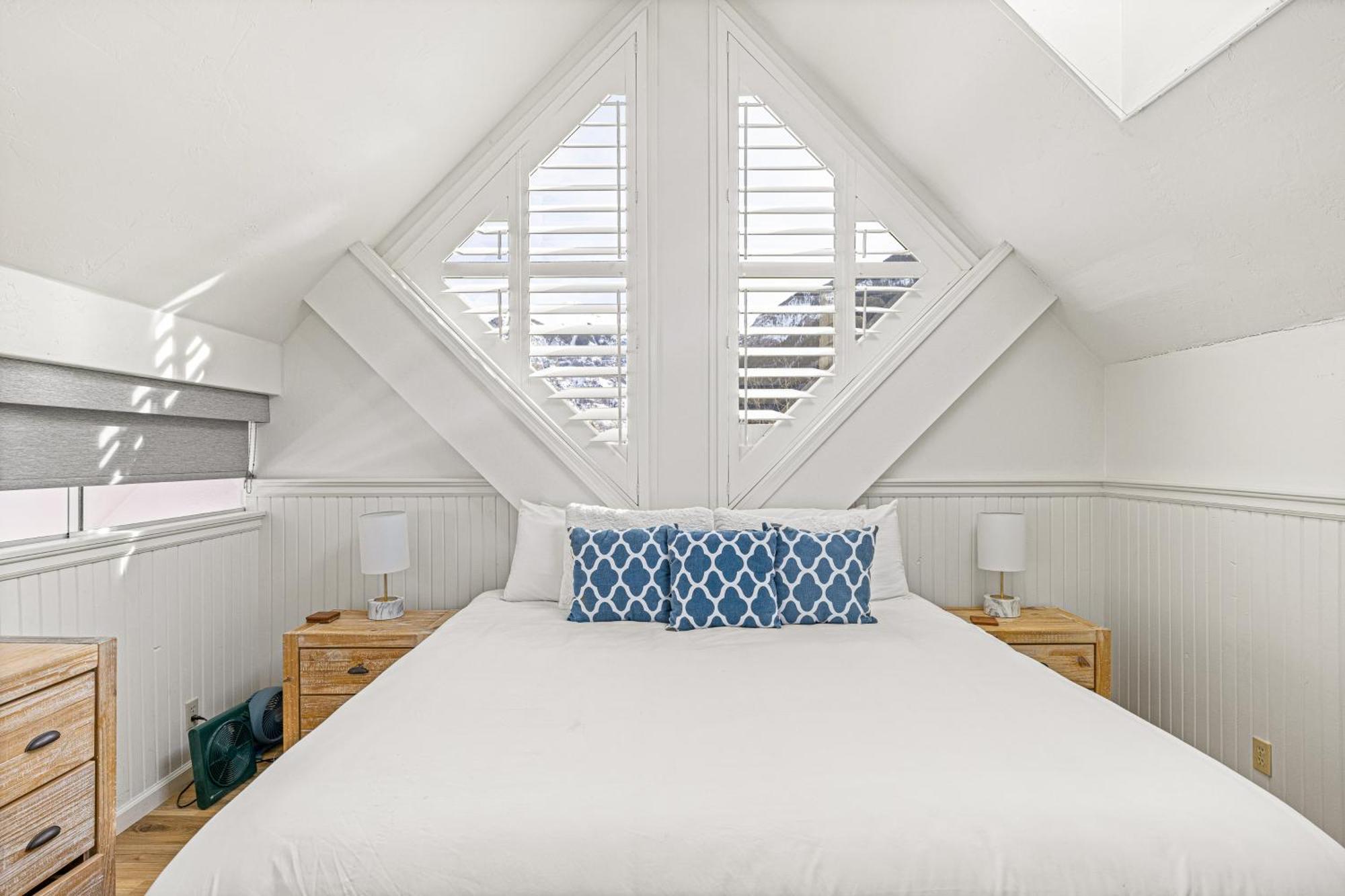 Viking Lodge Telluride Room photo